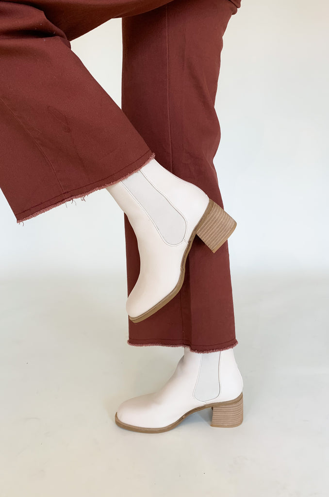 The Villa Creamy Nude Booties are right on trend this season with hints of 70s inspired design and a gorgeous neutral tone. They are so chic and will effortlessly enhance your outfit. Elastic sides and a zip up back make them extremely comfortable and easy to put on. 